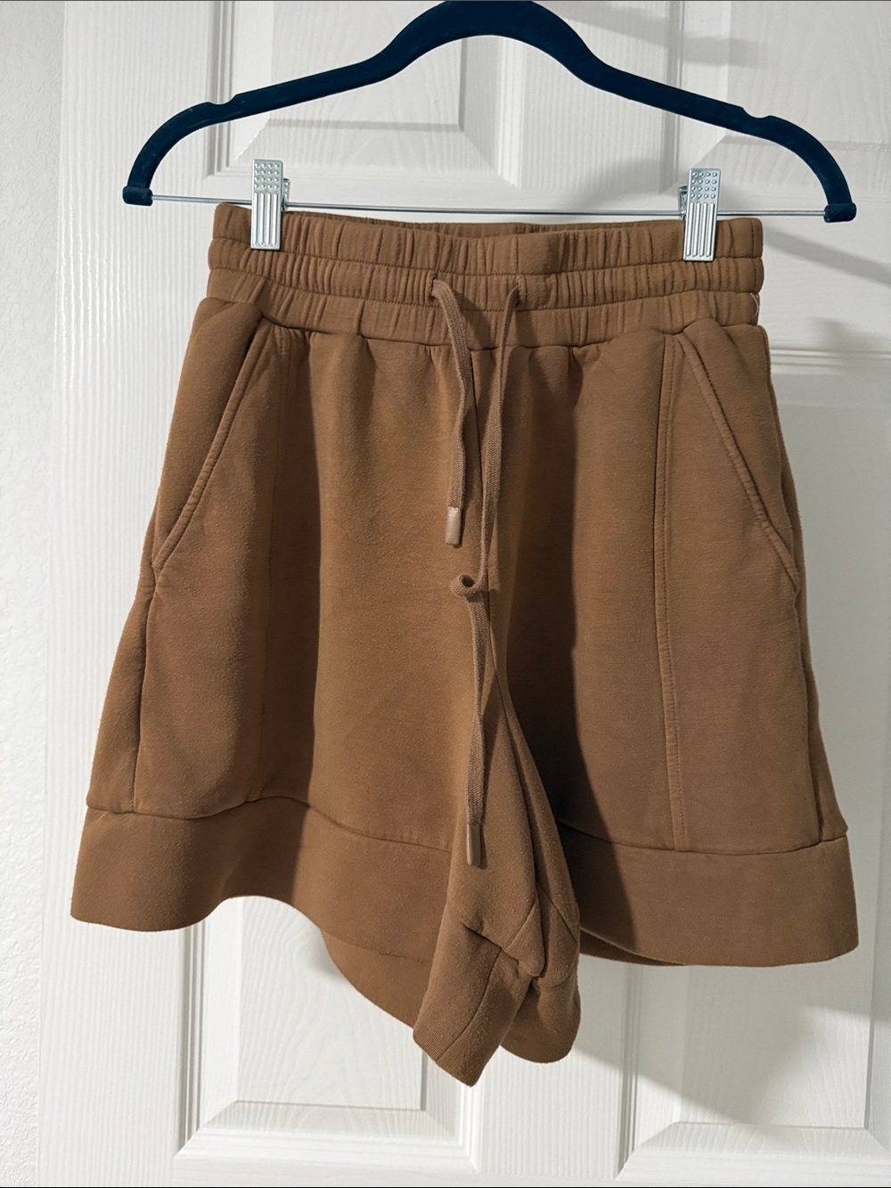 Varley Tan Alder High Rise Short